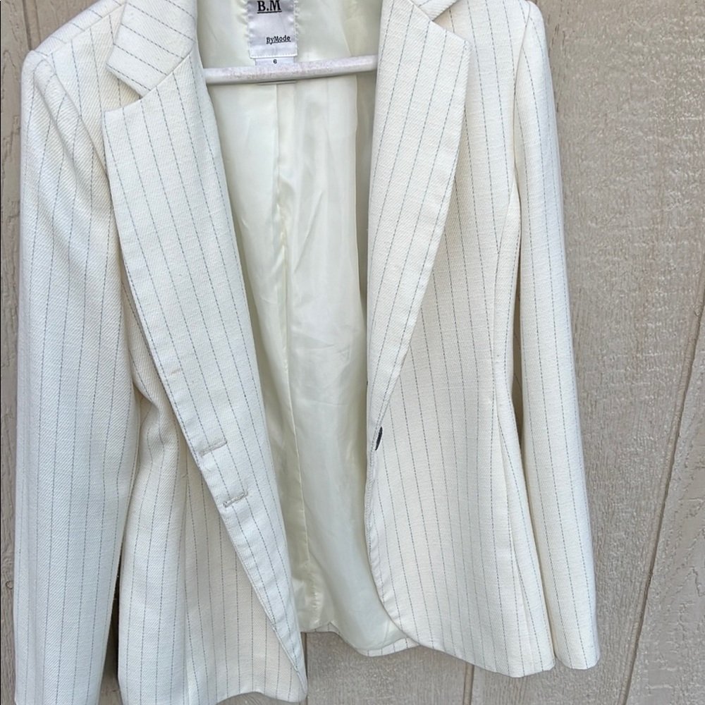 B. Makowsky Cream Pinstripe Blazer